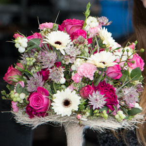 Vintage-Brautstrauss mit Rosen und Gerbera - Blumen für Hochzeiten - Brautfloristik Nidderau Frankfurt am Main Bad Homburg Hanau-Steinheim Giessen Schöneck Bruchköbel Karben Bad Vilbel